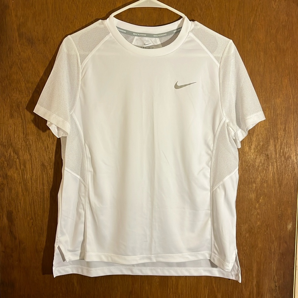 White Nike T-shirt size Large